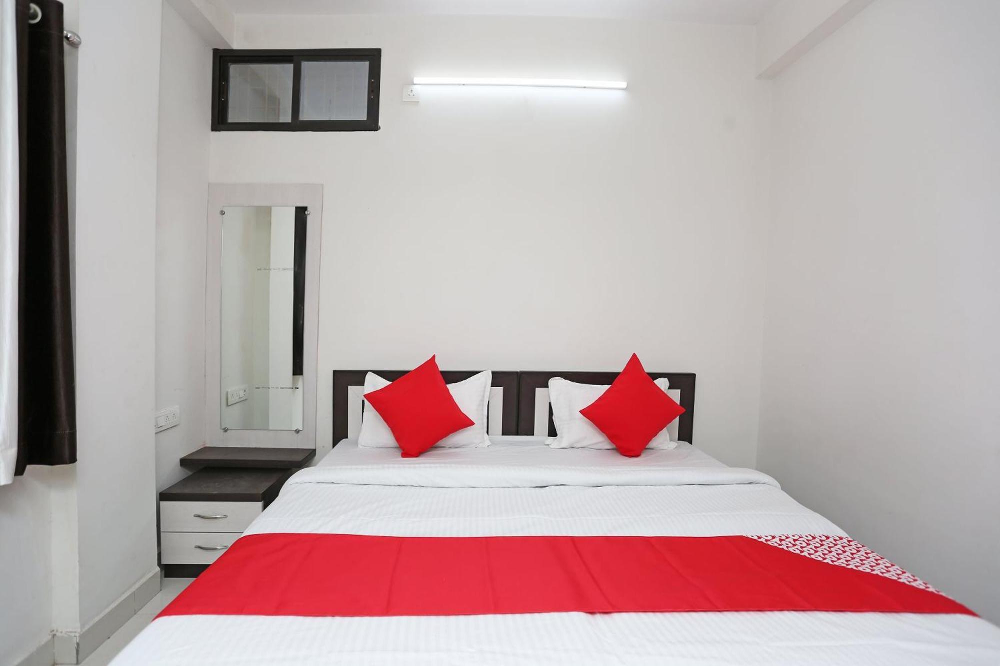 Hotel O 30359 Hotel The Vinayak Bhopal Buitenkant foto
